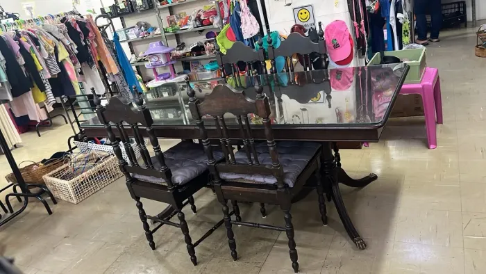 Mesa Jacarandá antiga