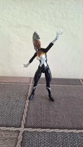 Tempestade Storm ( Moicano ) Marvel Legends Hasbro