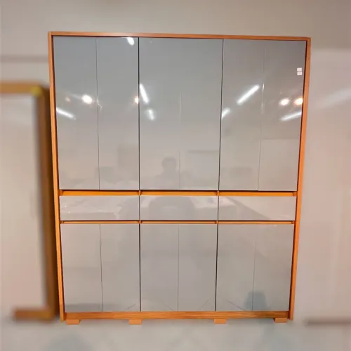 Guarda-Roupa Casal 12 Portas 3 Gavetas