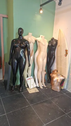 Manequins para loja