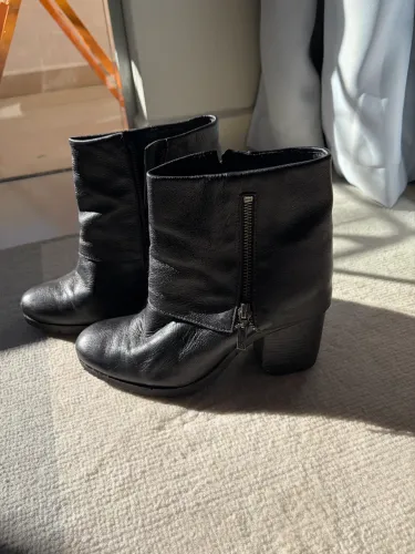 Bota couro legítimo Schütz