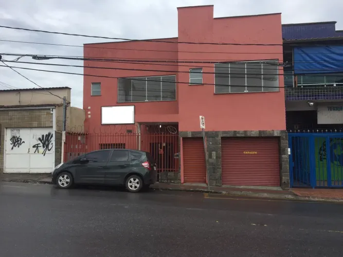 Conjunto de Salas - Aluga-se Juntas ou Separadas - Excelente localização