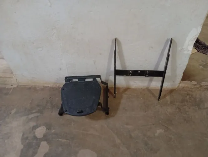 Suporte para baú da mottu original