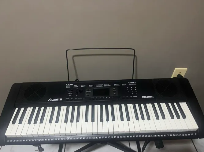 Teclado ALESIS Melody 61 5/8