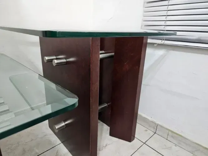 Mesa de centro quadrada c/ tampo de vidro