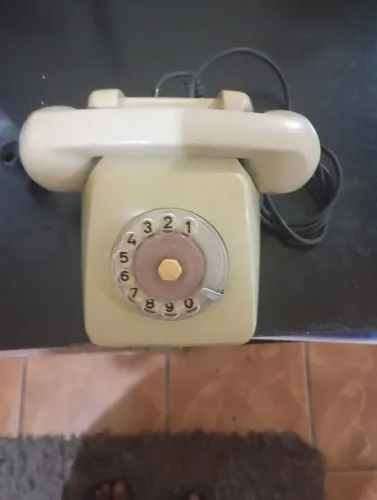 Telefone de discagem antigo