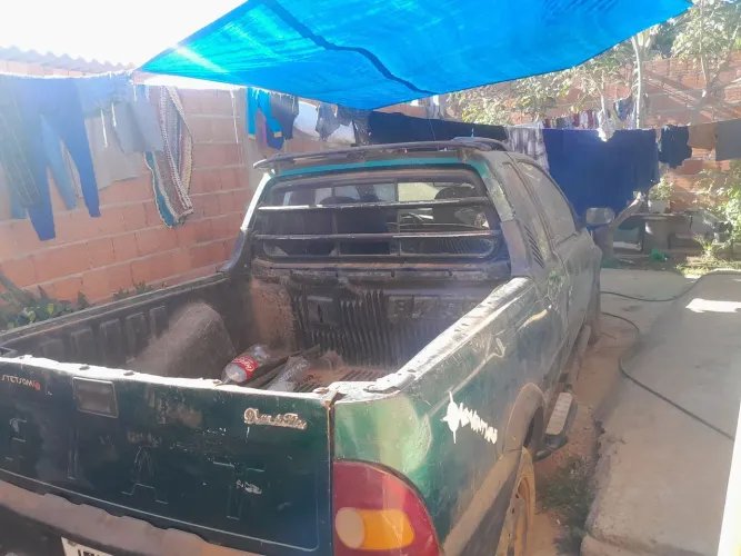 Fiat Strada Working 1.5 MPI 8V CE (álcool) 2002