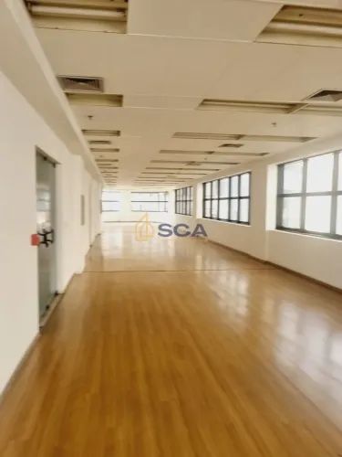Conjunto comercial de 189m² com 4 banheiros e 5 vagas na Vila Buarque - SP