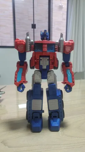Transformers generations cyber optimus prime