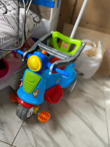 Vendo carrinho de bebê masculino