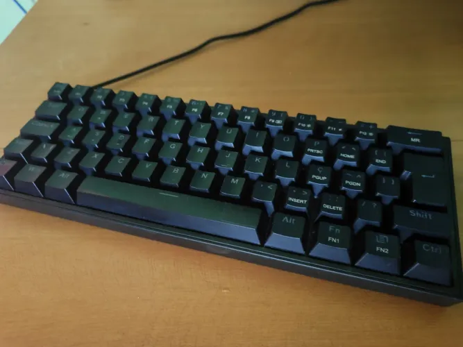 Teclado gamer Redragon fizz Rainbow