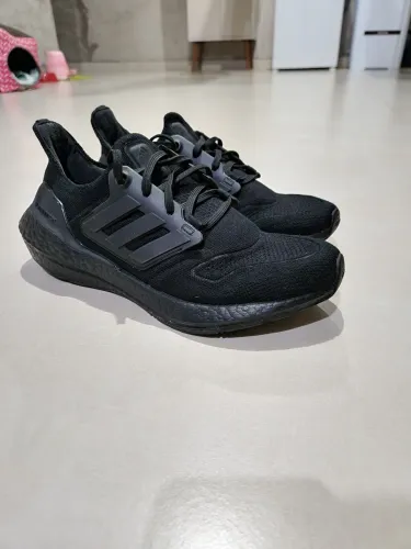 Adidas Ultraboost 23