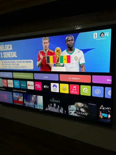 Vendo Smart TV LG 50 polegadas 4k com inteligência artificial e integração de voz