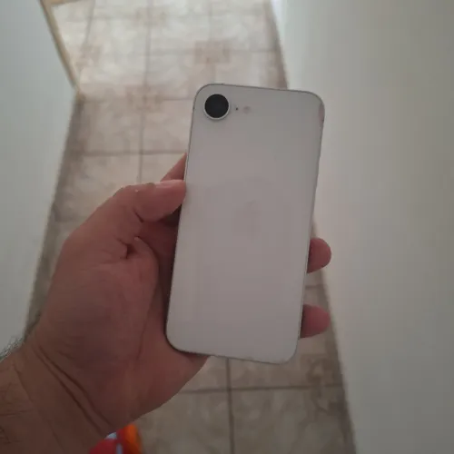 iPhone 16e - 128gb - impecável - bateria 100%