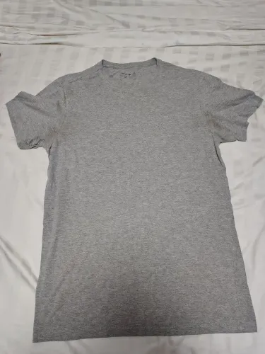 Camiseta casual cinza Pool