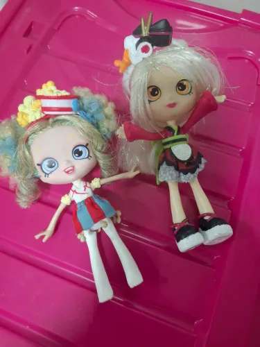 Duas Bonecas Shopkins