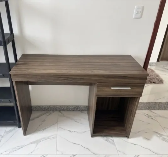 Escrivaninha para computador