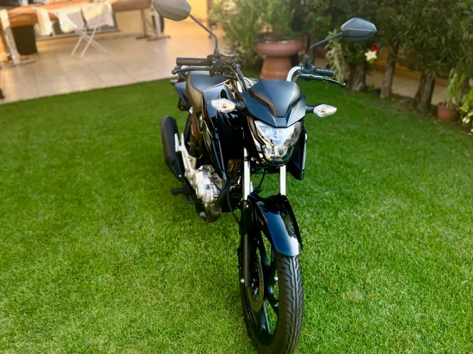 Vendo CG 160 Fan 2025 - Único dono, baixo KM