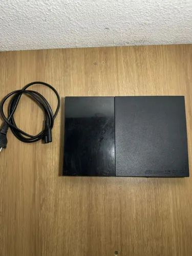 PlayStation 2 Completinho + 2 Controles e Acessórios