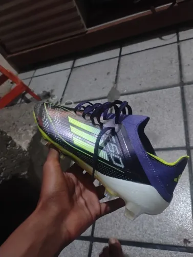 Chuteira Adidas de birro 