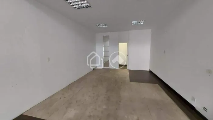Loja alugada, à venda no Buritis | 111m² | 1 vaga e acabamento em porcelanato, Exclusivo