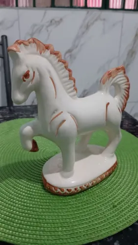 Escultura de cavalo 1970 para colecionadores