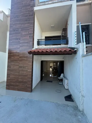 Casa duplex com 146m² em condomínio para LOCAÇÃO no Eusébio/CE