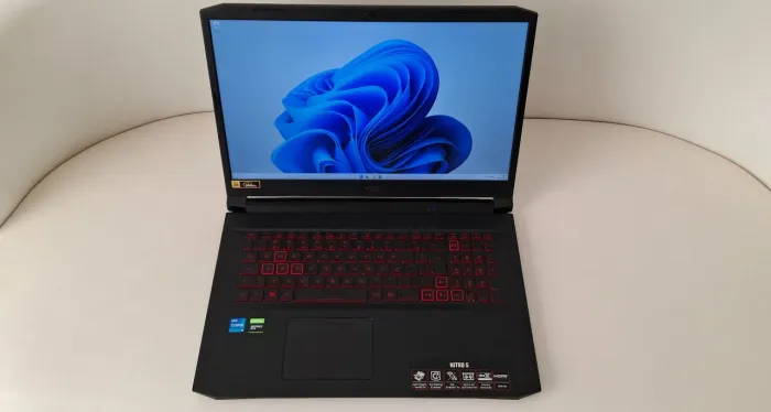 Notebook Acer Nitro 5 (i5 - 16GB - GTX 1650)