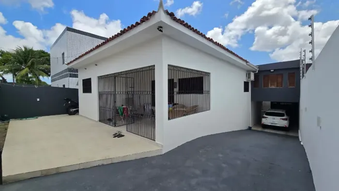 BELA CASA NO JOSÉ AMÉRICO