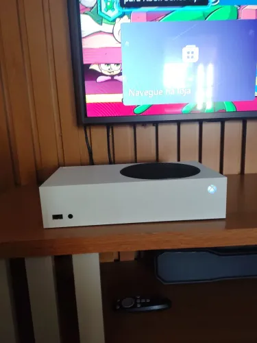 Xbox séries S completo com caixa cabos controle nota fiscal da loja garantia até janeiro 2