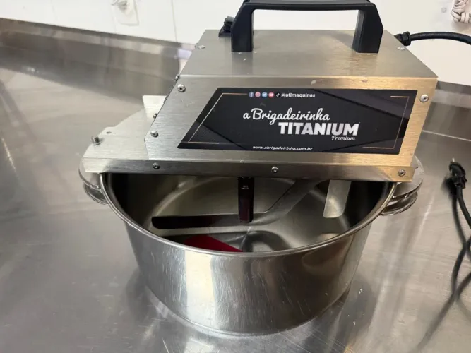 Panela Mexedora - Brigadeirinha ABRIG-08 INOX-TITANIUM PREMIUM 27 MISTUR 8L