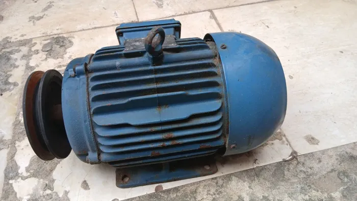 Motor trifásico weg 5cv