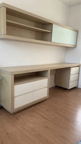 Móvel para Quarto mesa de Apoio e Estante