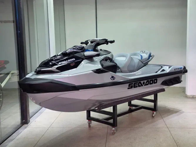 SEA DOO JET SKI GTX LIMITED 300 2021