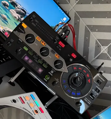 Pioneer DJ RMX 1.000