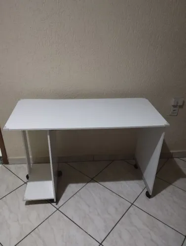 Rack para computador.