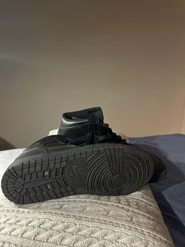 Tênis Jordan 1 Black