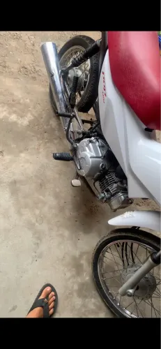 Escape gemoto estralador longo com suporte da latinha