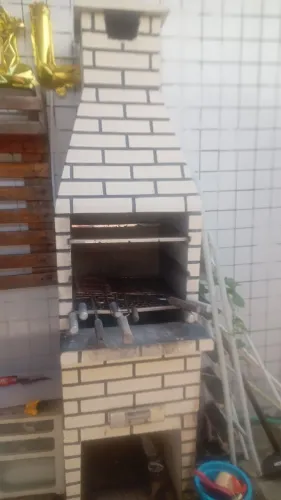 Churrasqueira média