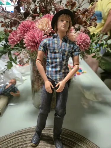 Ken "Hottie" da linha Barbie Fashionistas (Wave 1)