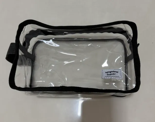 Necessaire de maquiagem transparente