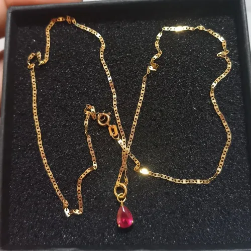 Cordão de ouro femenino 18k.