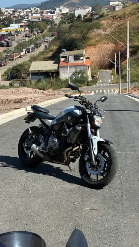 MT07 2016 Revisada Baixa km 