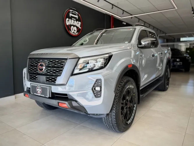 Nissan Frontier Pro4x CD 4X4 2.3 Bi-TB Die. AUT 2025