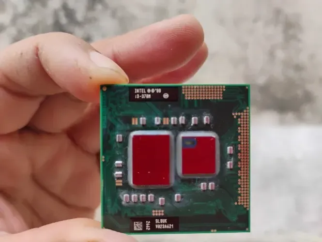 Vendo Processador I3 370M para Notebook.