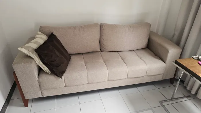 Sofá de linho luxo semi novo