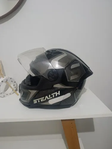 Capacete stealt usado Tam. 62