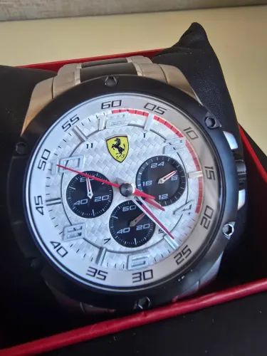 Relógio Ferrari Paddock