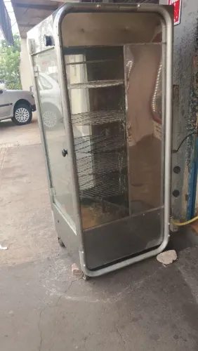 Máquina de assar frango