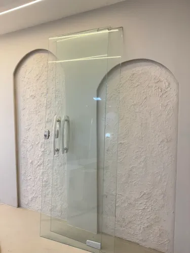 Vendo 2 Portas de vidro blindex 